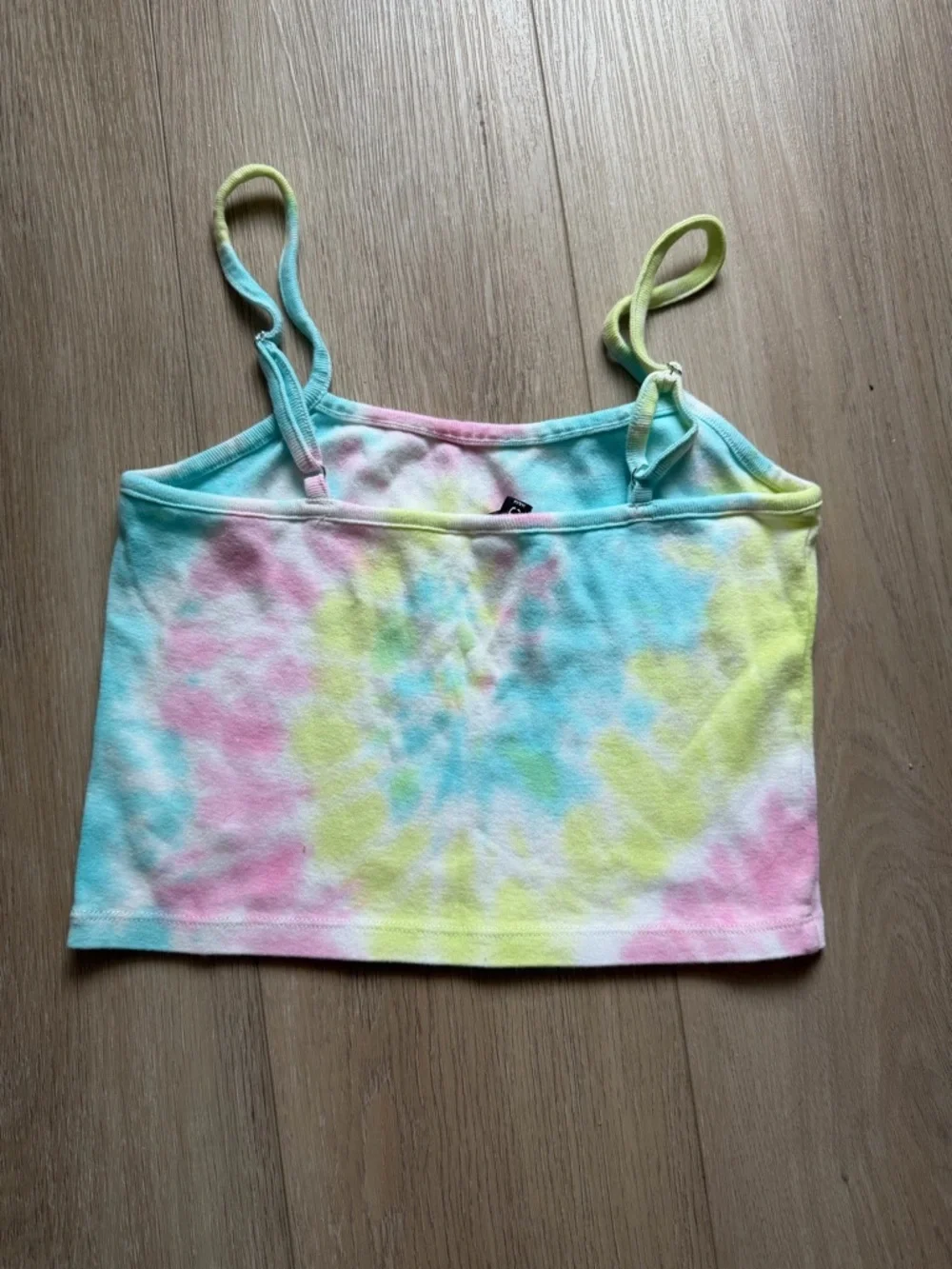 Divided Tank Top - Picture 3 of 3